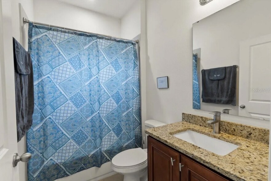 Building Photo - 228 Amesbury Ln