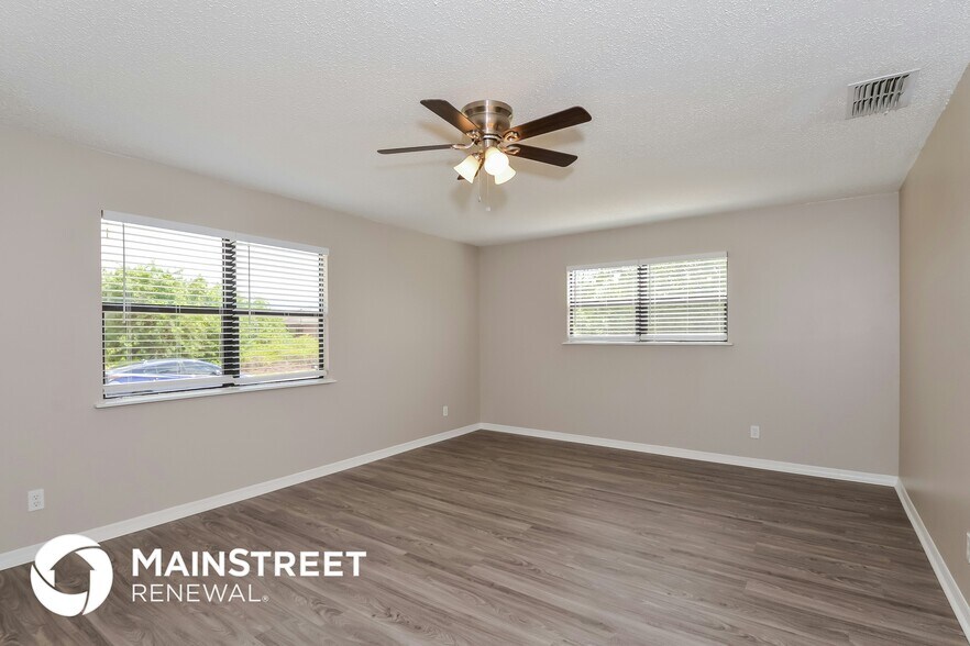 Building Photo - 1153 S Hartsdale St