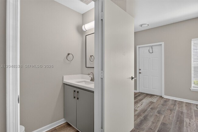 Building Photo - 3364 Celebration 156