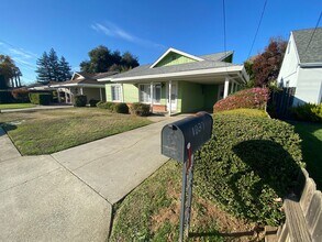 Building Photo - Action Properties RES Inc offering- Central Roseville - 2 Bed, 1 Bath - Separate Living and Famil...