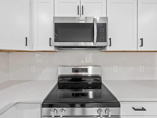 Building Photo - Lease OR Lease to Own