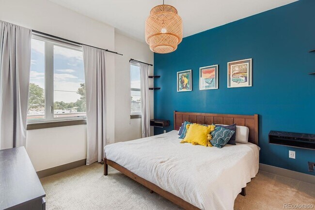 Building Photo - 1280 E Hampden Ave