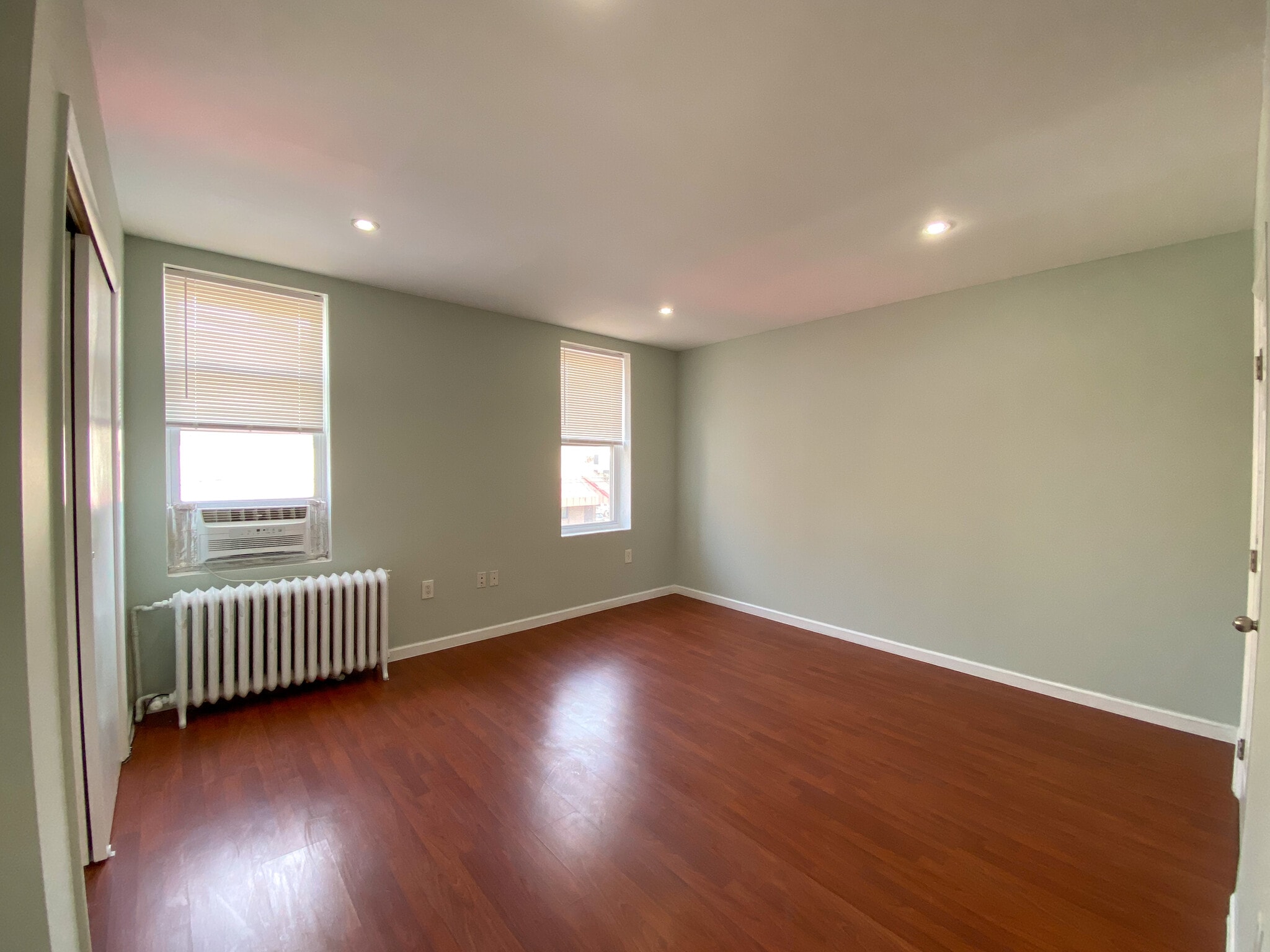 Bedroom #1 - 1414 Snyder Ave