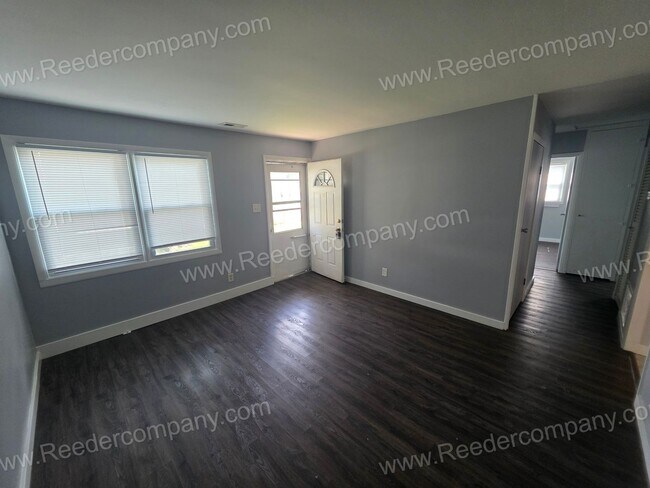 Building Photo - 7736 Beech Ave