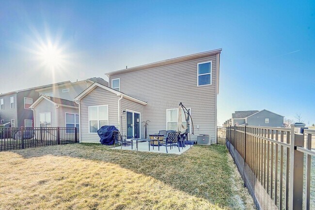 Building Photo - 3938 Legacy Rd