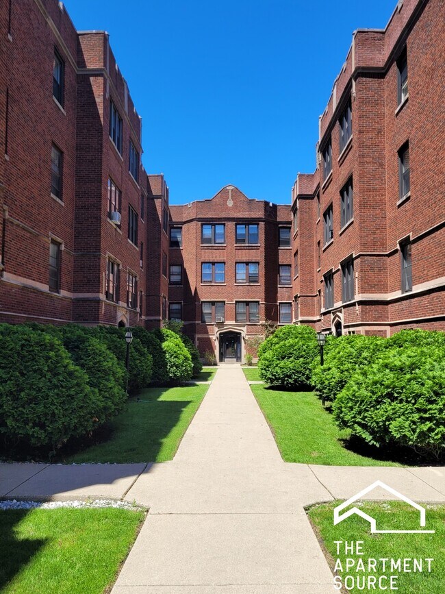 Building Photo - 1368 W Estes Ave