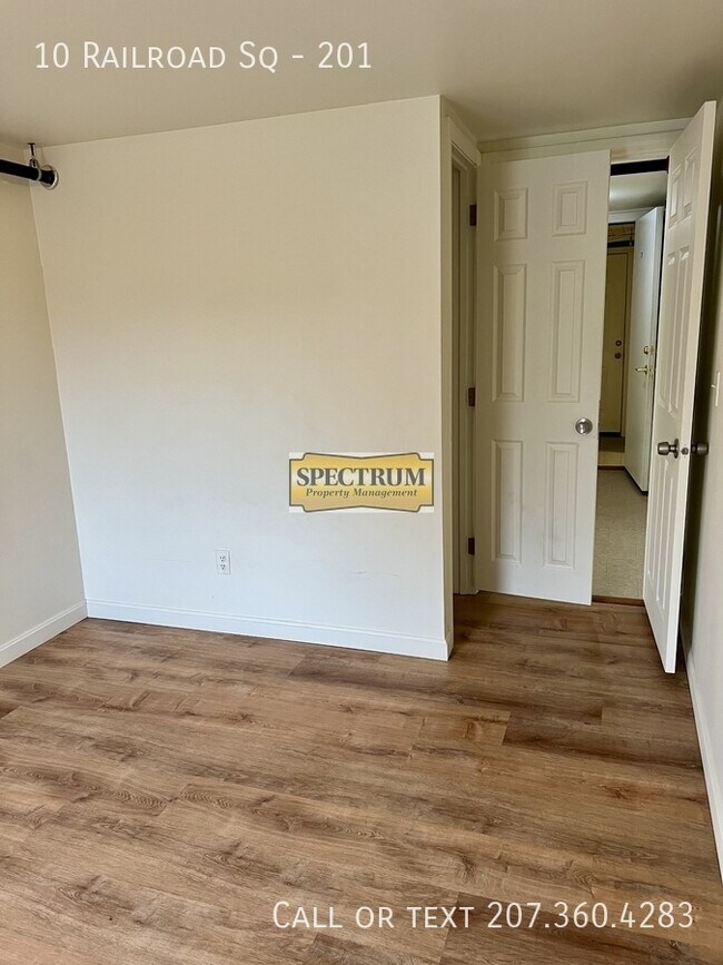 Building Photo - 10 Railroad Square