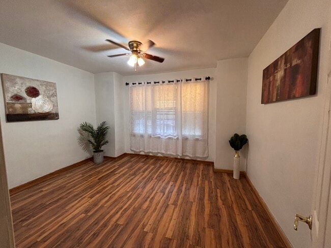 Building Photo - 1529 S 28th St