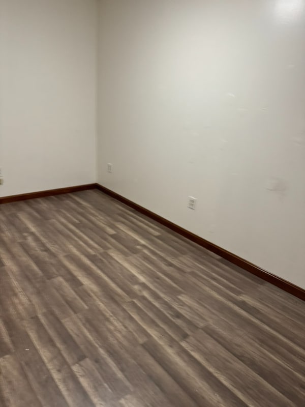 Building Photo - 154 N Franklin St