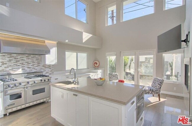 Building Photo - 2906 2nd St