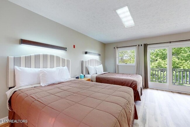 Building Photo - 661 Harrison Ferry Rd