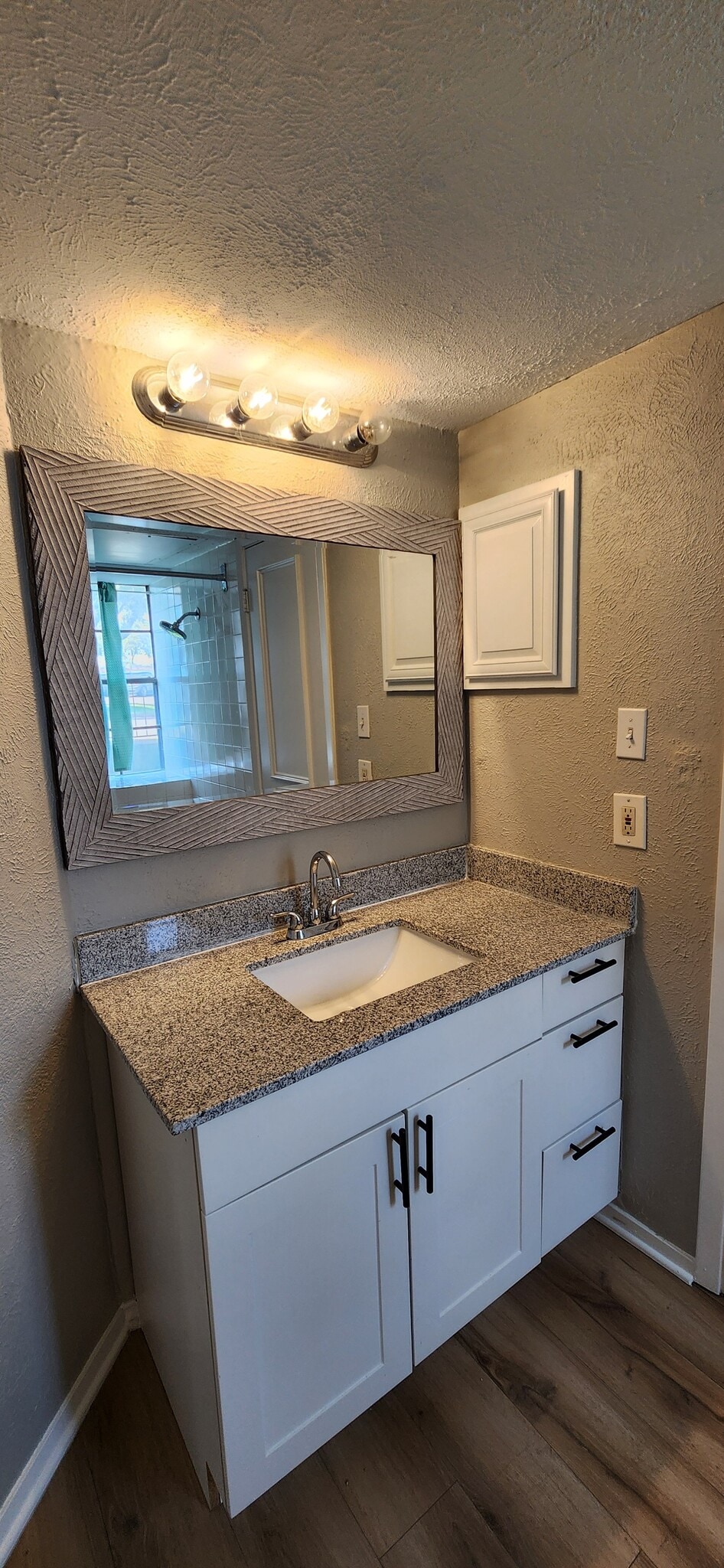 Building Photo - 103 Henry M Chandler Dr