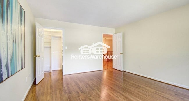 Building Photo - 6212 Massachusetts Ave