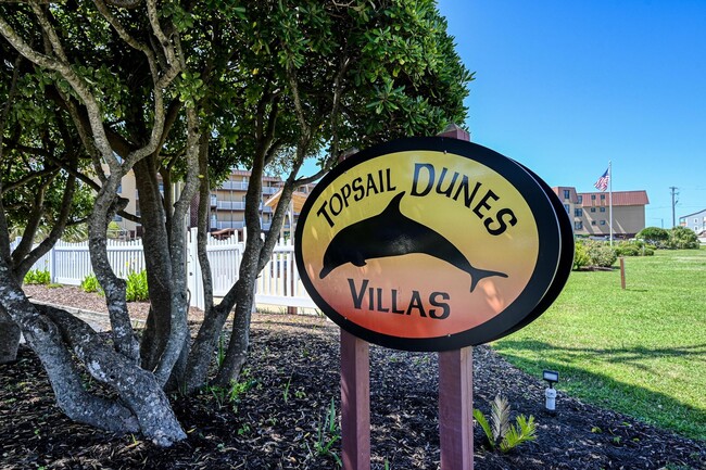 Building Photo - VillaZ Topsail Dunes 3102