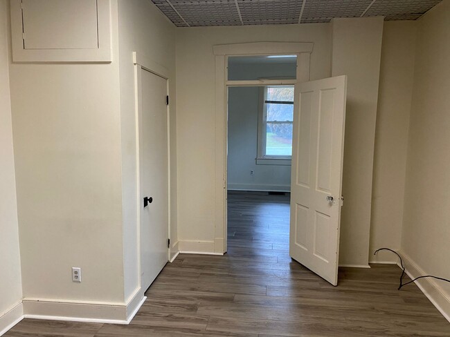 Building Photo - 1 bedroom, 1 bathroom in Millersville