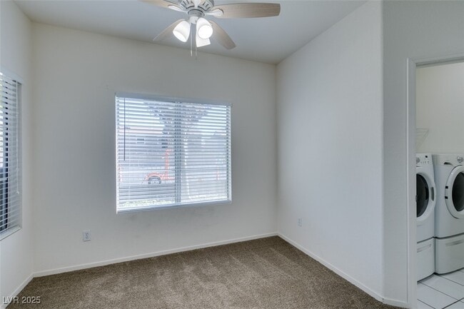 Building Photo - 5525 W Flamingo Rd