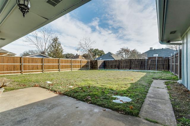 Building Photo - 904 Pebblebrook Dr