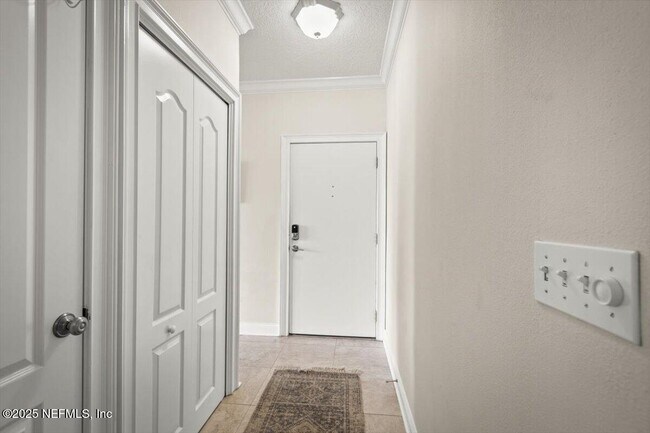 Building Photo - 27 Tifton Way S