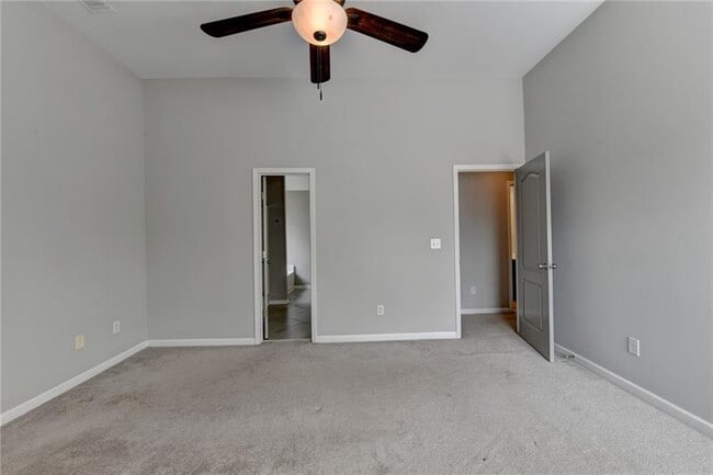 Building Photo - 6752 Grand Hickory Dr