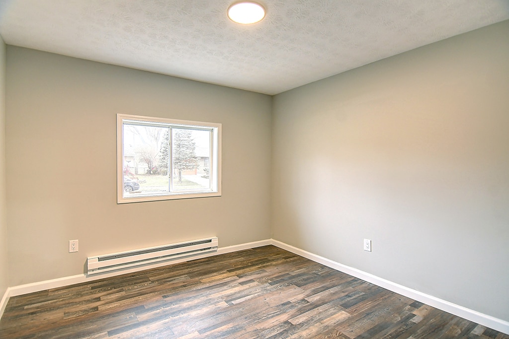 Building Photo - 1204 S Main St