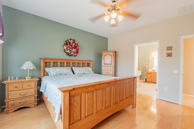 Building Photo - STUNNING Home with New AC in Exclusive 'Th...