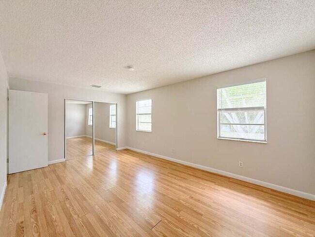 Building Photo - 1454 Trotter Rd