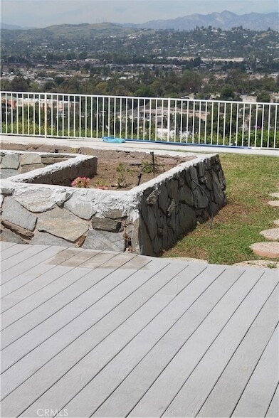 Building Photo - 761 W Country Hills Dr