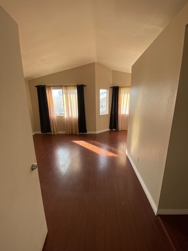 Building Photo - 16502 Mango Way