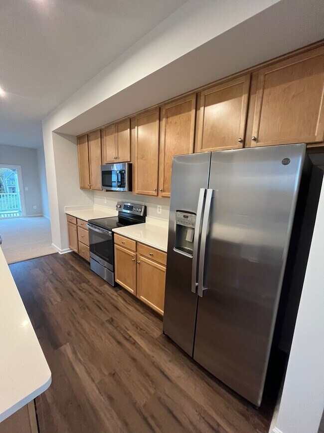 Building Photo - 5981 McComb St