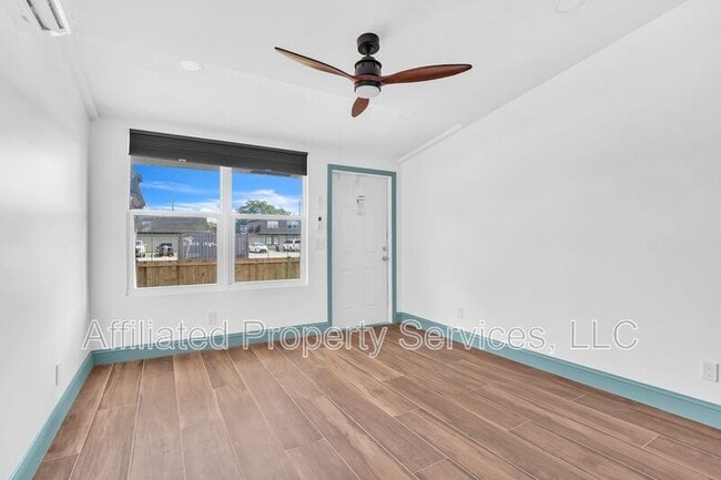 Building Photo - 4011 36th Ct