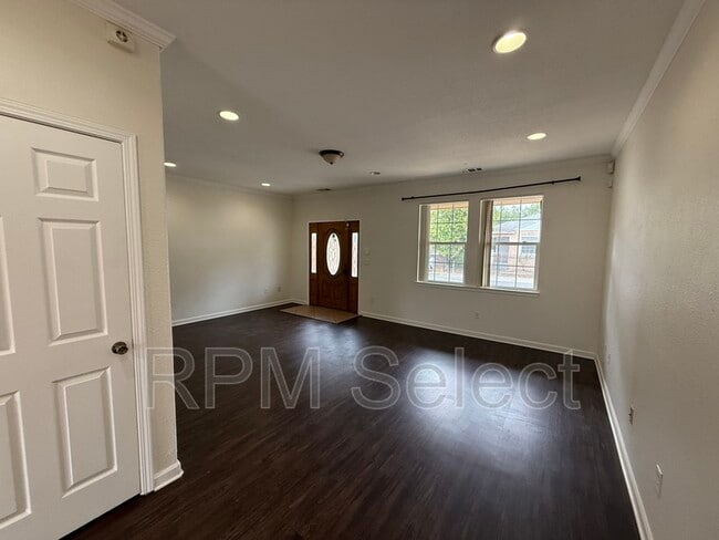Building Photo - 3329 San Jose Way