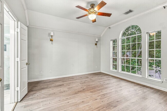 Building Photo - 1307 S Sandpiper Ct