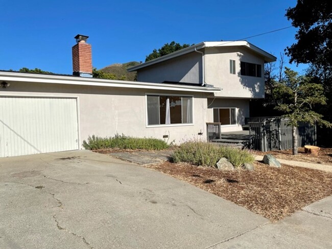 Building Photo - 5 Bedroom in Monterey Heights by Cal Poly ...