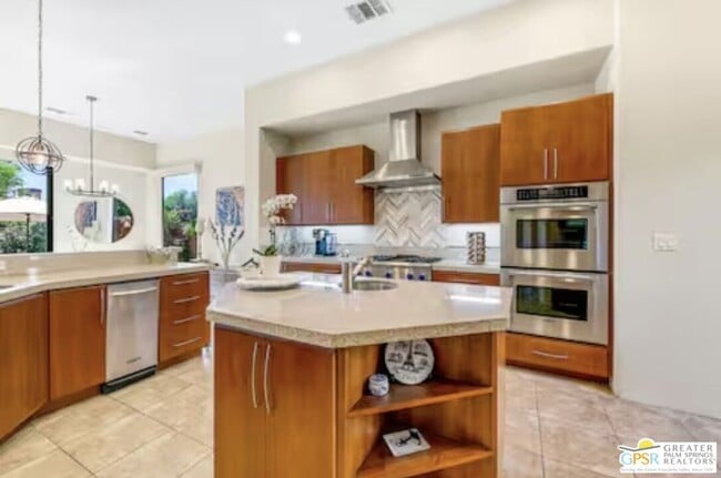 Building Photo - 79800 Vía Sin Cuidado