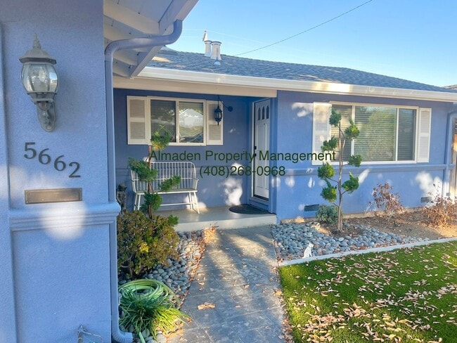 Building Photo - Remodeled Home in Great Location w/ Solar,  Central A/C & No Carpets!!