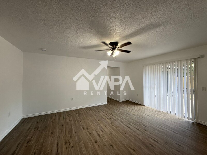 Building Photo - 4322 Las Cruces St