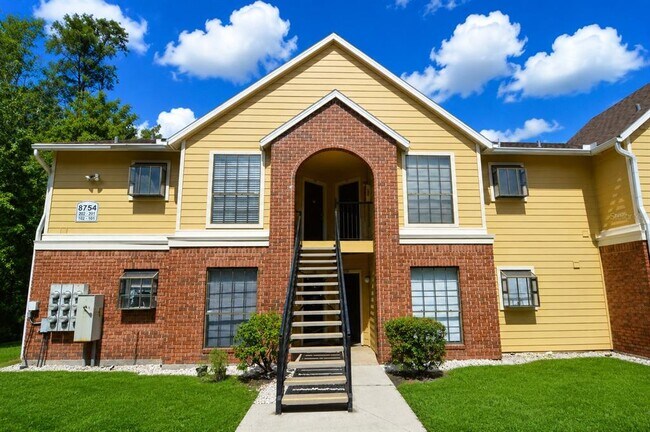 Building Photo - 8754 Mallard Reserve Dr