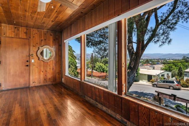 Building Photo - 145 S Grape St