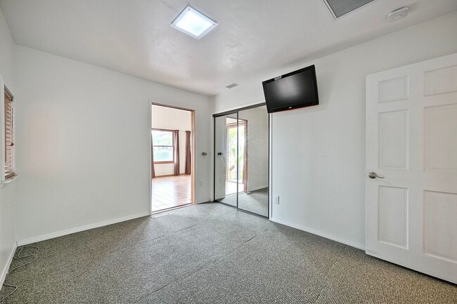 Building Photo - 1855 Magdalene Way
