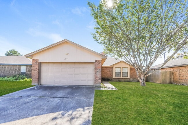 Building Photo - 1010 Hickory Post Ct