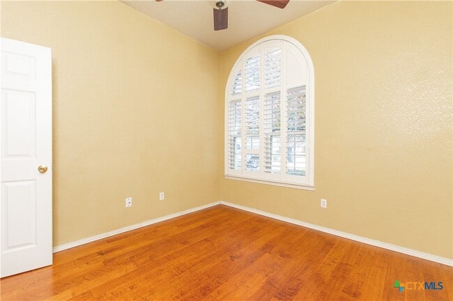 Building Photo - 4001 Kali Dr