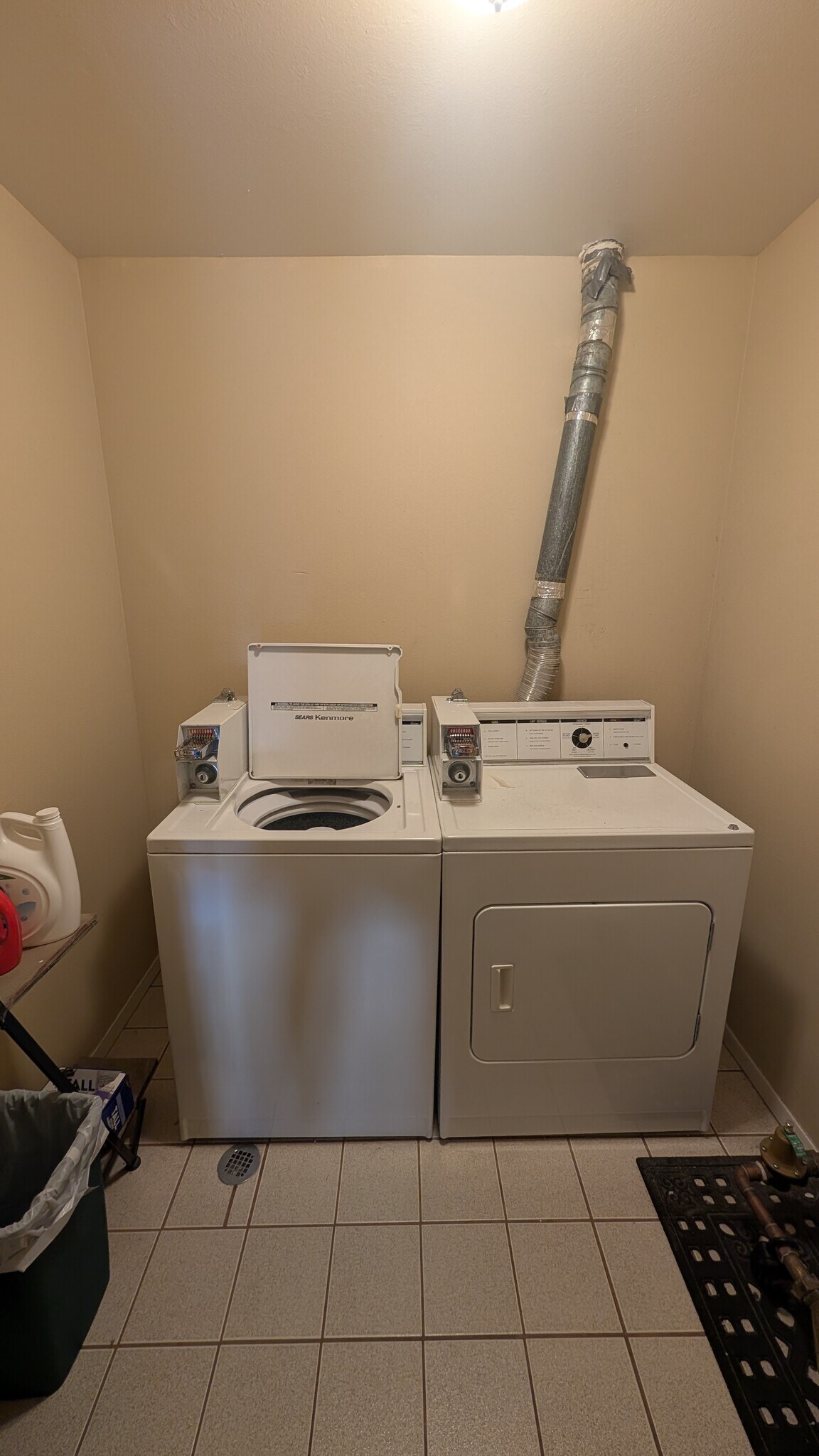 Laundry Room - 6690 Pahokee Ct