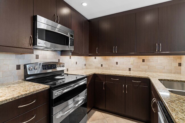 Building Photo - 3475 Oak Valley Rd NE