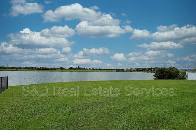 Building Photo - 5179 White Egret Ln