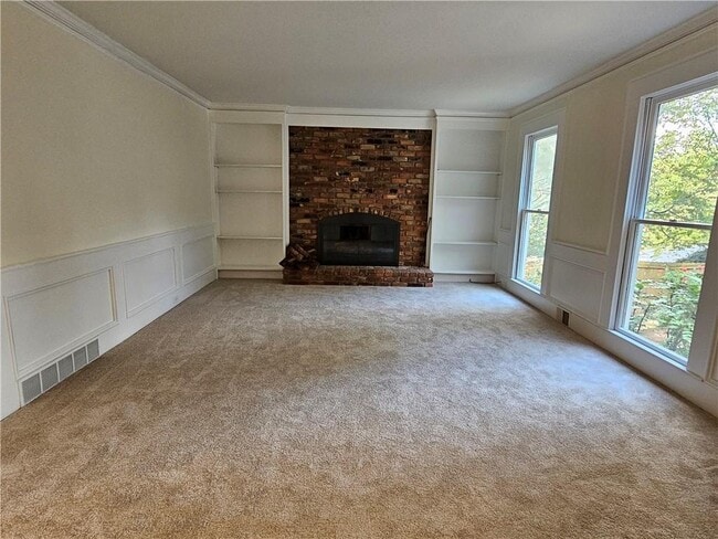 Building Photo - 3228 Turtle Lake Dr SE