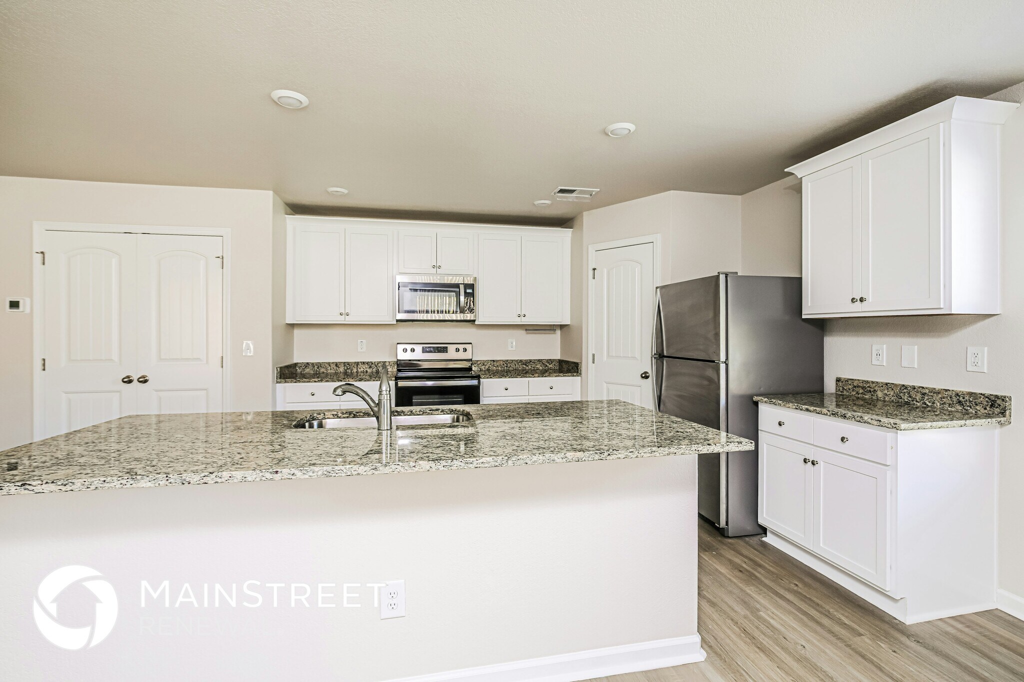 Building Photo - 135 Shallow Dr