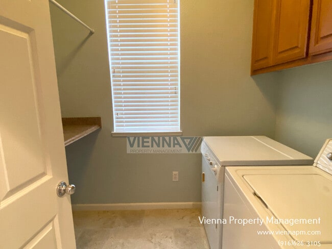 Building Photo - 3301 Leiper Loop