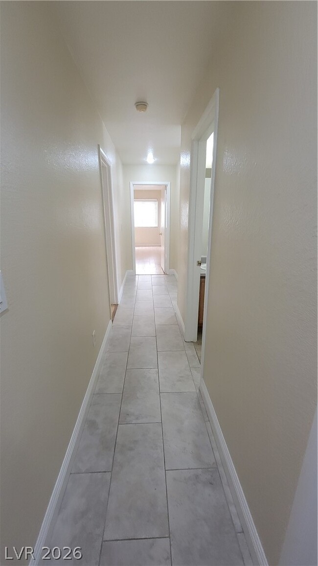 Building Photo - 721 Hitchen Post Dr