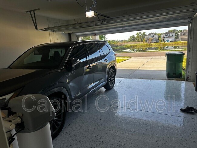 Building Photo - 37489 MacKenzie Dr