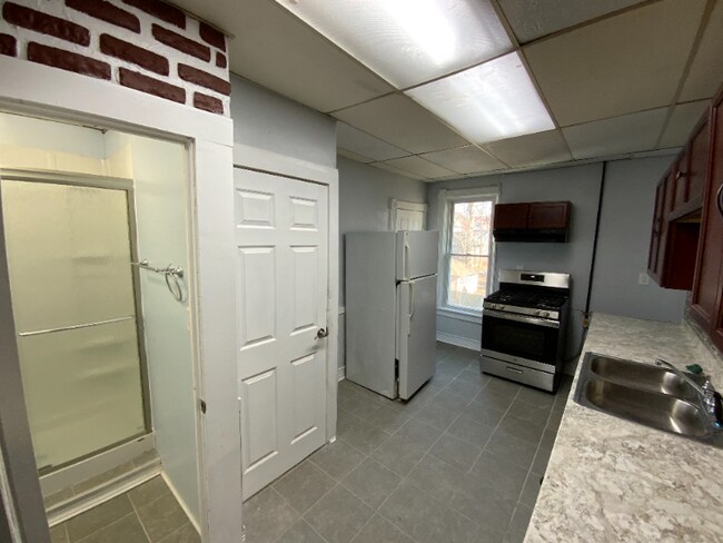 Building Photo - 263 Division St